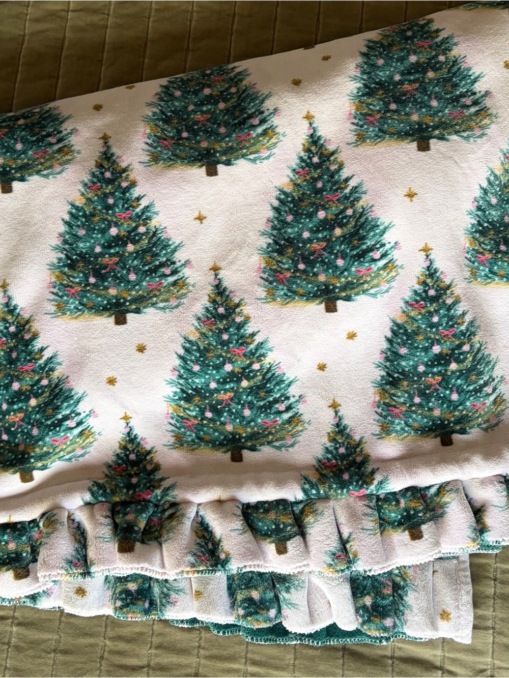 Papyrus Pink Green Christmas Tree Reversible Ruffle Throw Blanket 50"X70" New